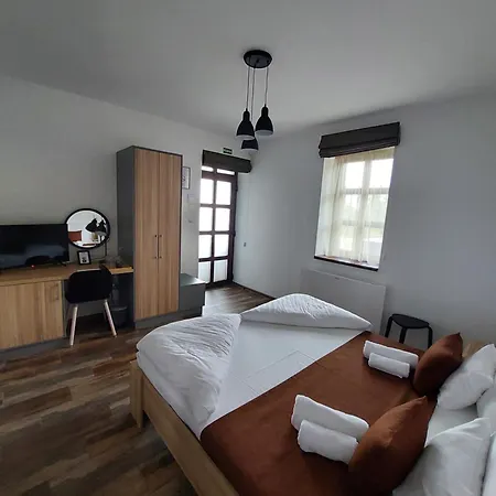 Palffy59 Vendeghaz * Köveskál