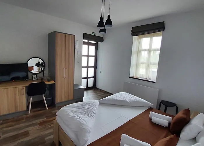 Palffy59 Vendeghaz 3* Köveskál